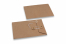 Kuvert med sträng och bricka - 114 x 162 mm, brun | PIT Packaging.se | Kuvertland