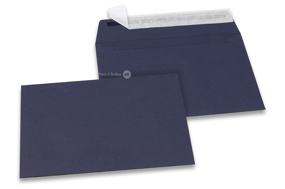 Mörkblåa färgade kuvert av papper - 114 x 162 mm