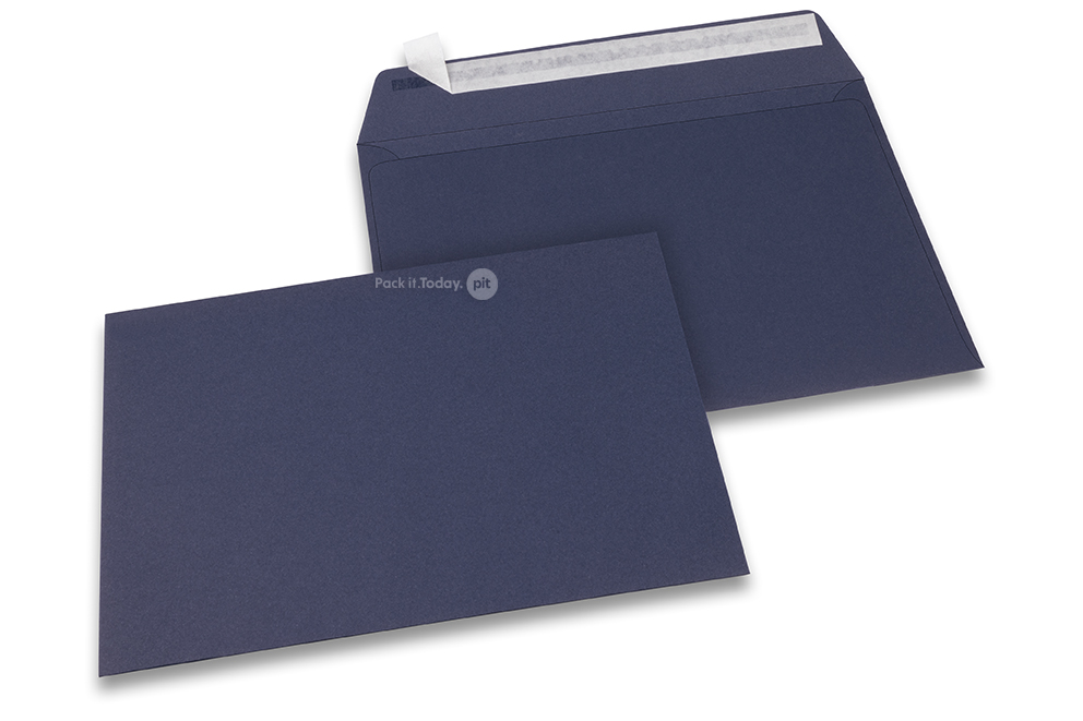 Mörkblåa färgade kuvert av papper - 162 x 229 mm