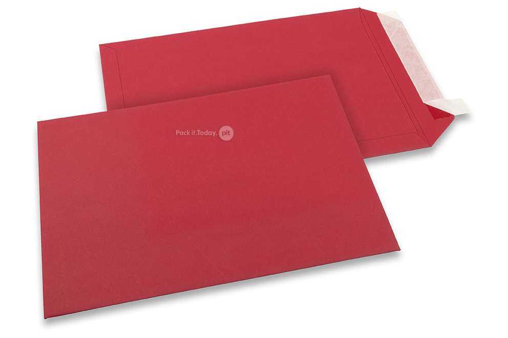 Röda färgade kuvert av papper - 229 x 324 mm