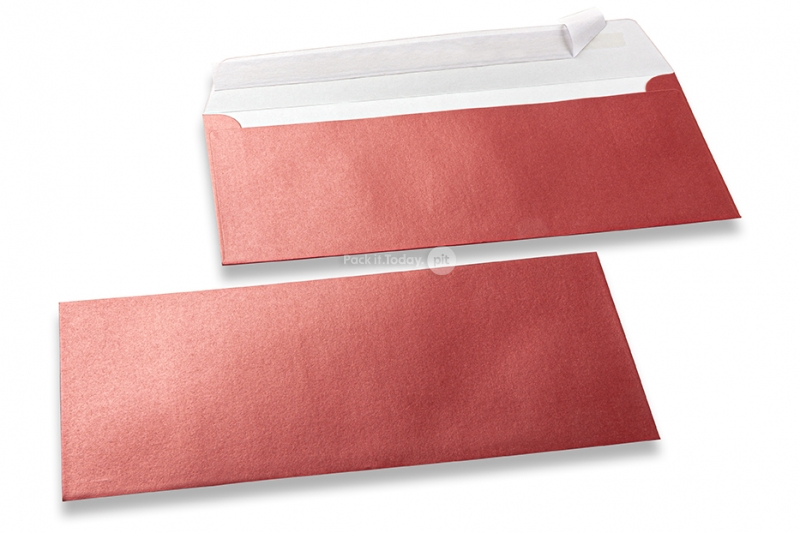 Röda färgade pärlemor kuvert - 110 x 220 mm