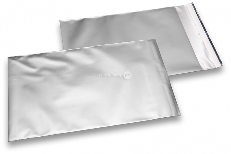 Silver färgade foliekuvert i matt metall - 230 x 320 mm
