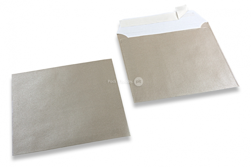 Silverfärgade pärlemor kuvert - 155 x 155 mm