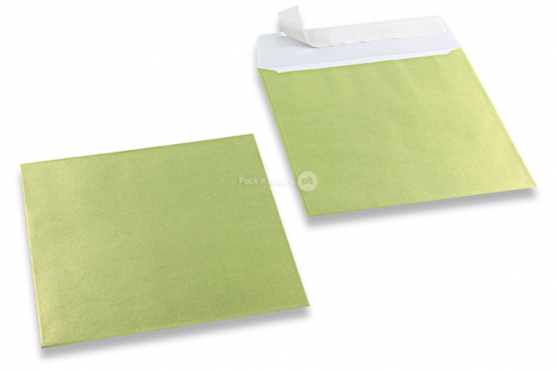 Limegröna färgade pärlemor kuvert - 170 x 170 mm